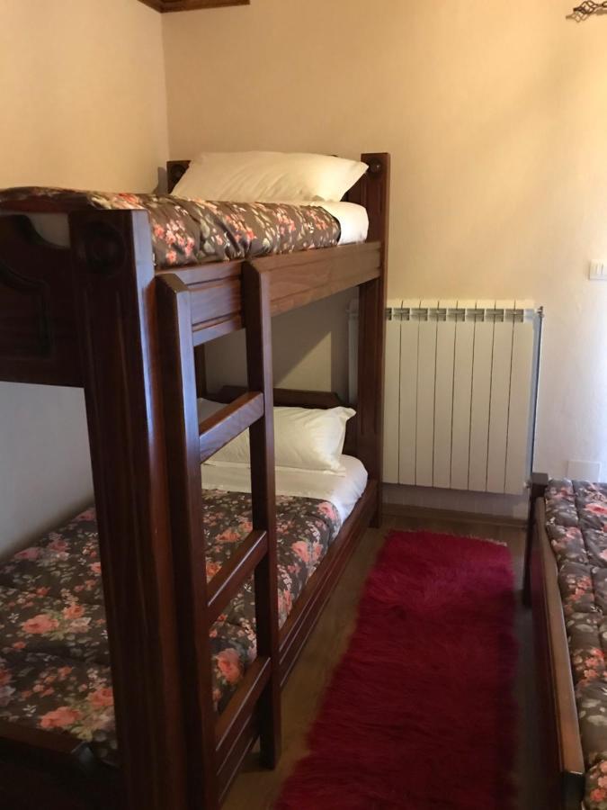 Hostel Bujtina Hader Xhebro Tepelene Zewnętrze zdjęcie