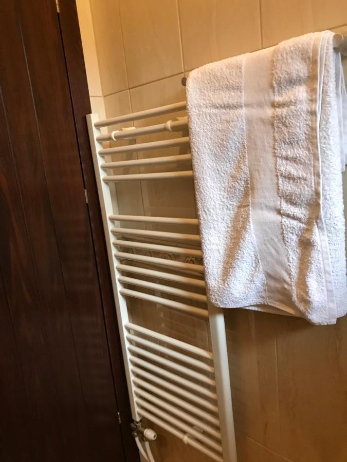 Hostel Bujtina Hader Xhebro Tepelene Zewnętrze zdjęcie