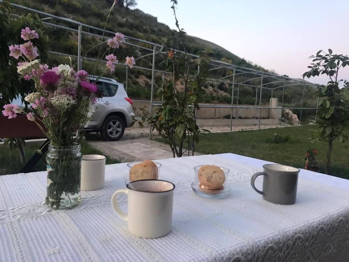 Hostel Bujtina Hader Xhebro Tepelene Zewnętrze zdjęcie