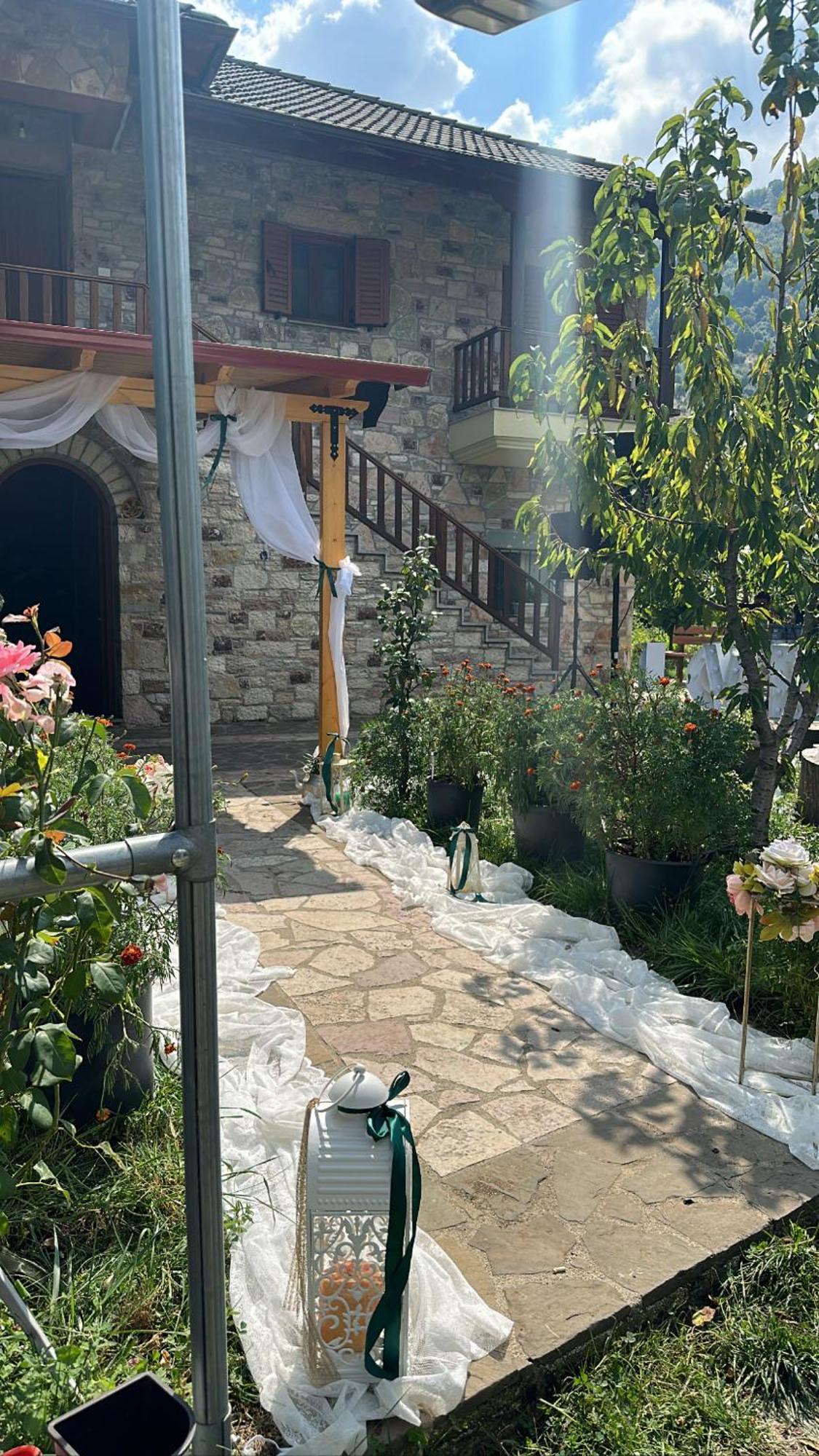 Hostel Bujtina Hader Xhebro Tepelene Zewnętrze zdjęcie